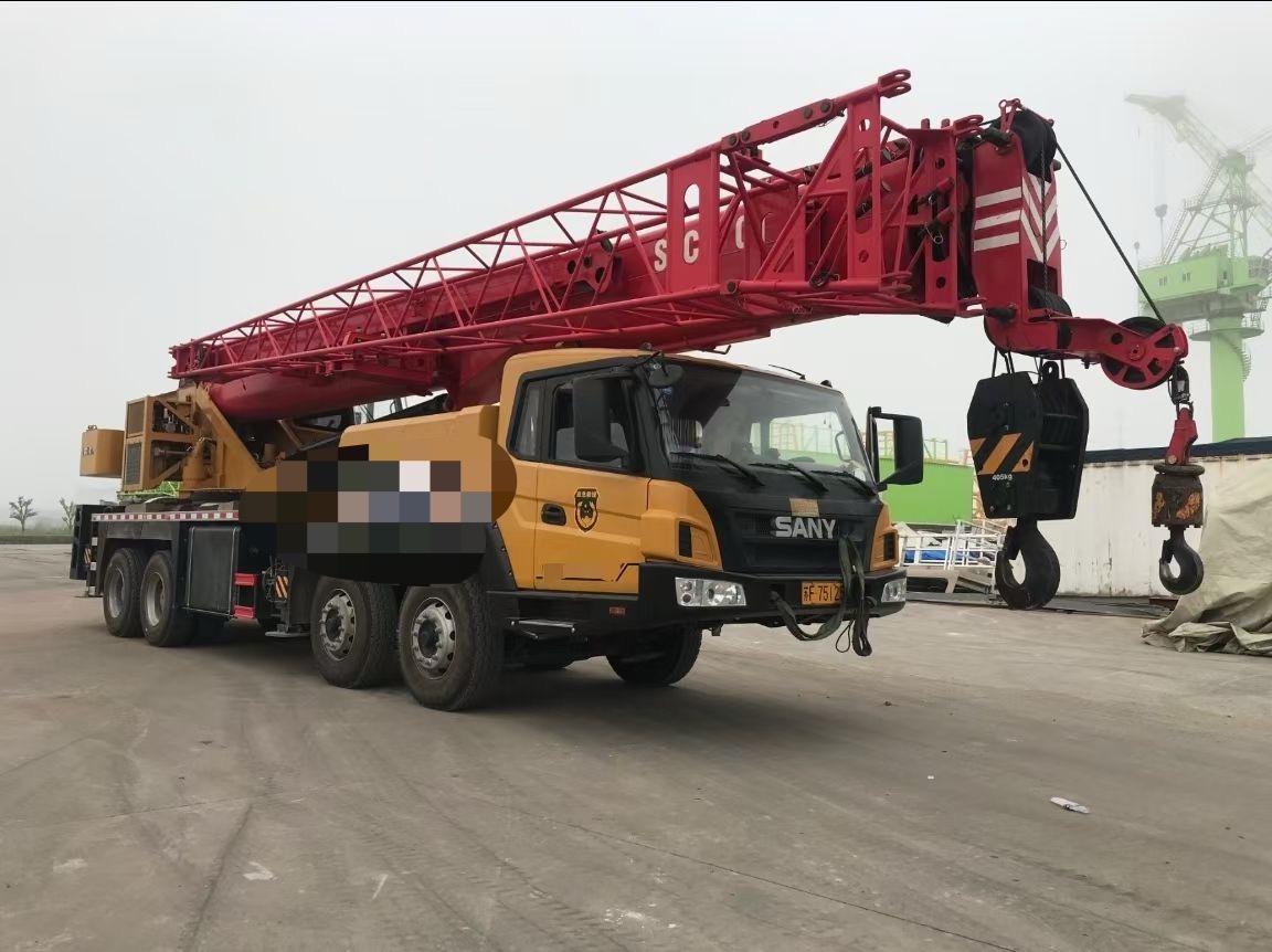 磐石市工厂设备吊装租赁吊车