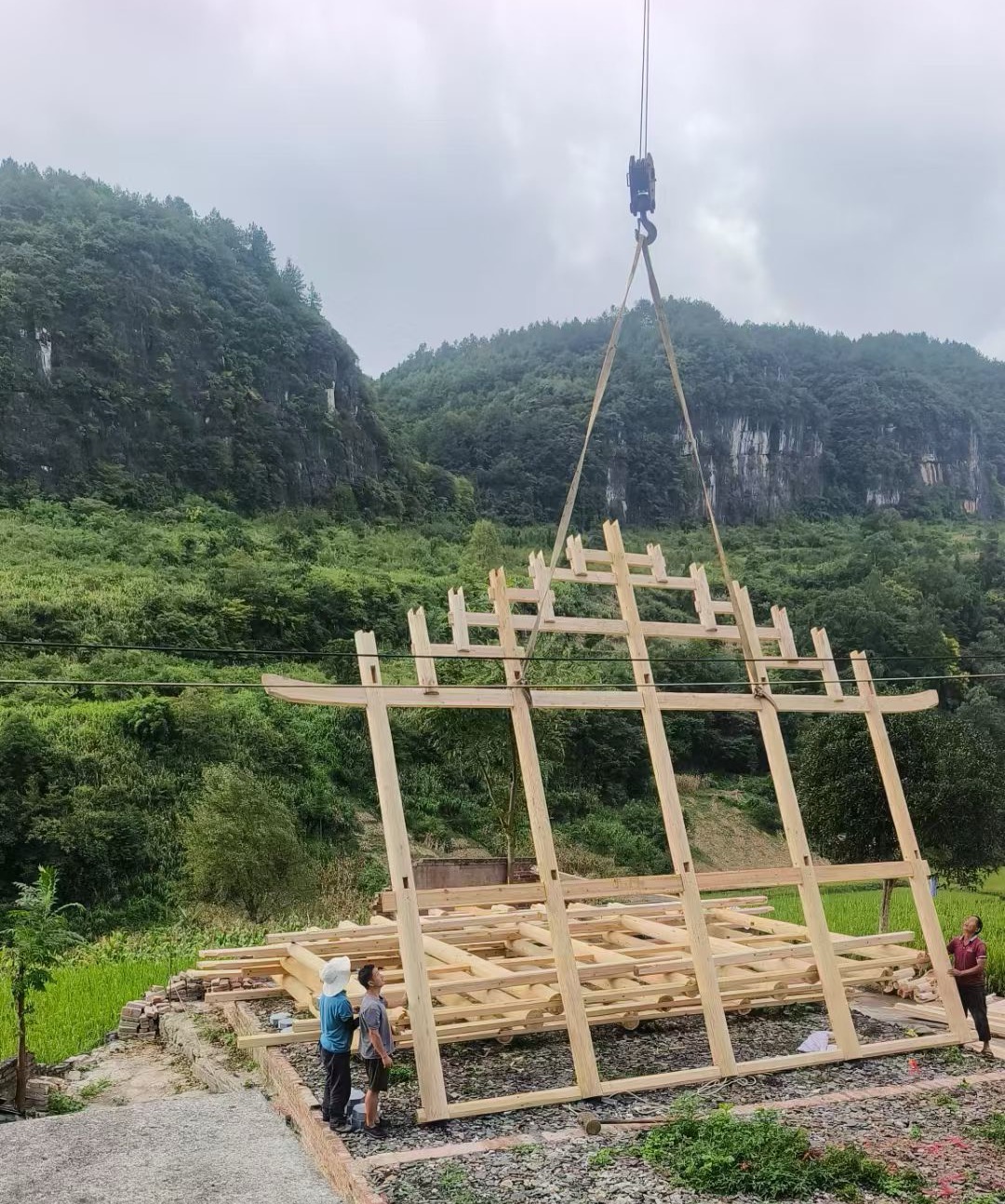 磐石市汽车吊出租公司怎么保证发动机散热问题
