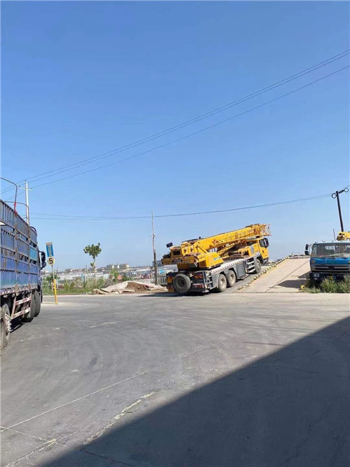 磐石市25吨吊车的租赁价格大概是多少？