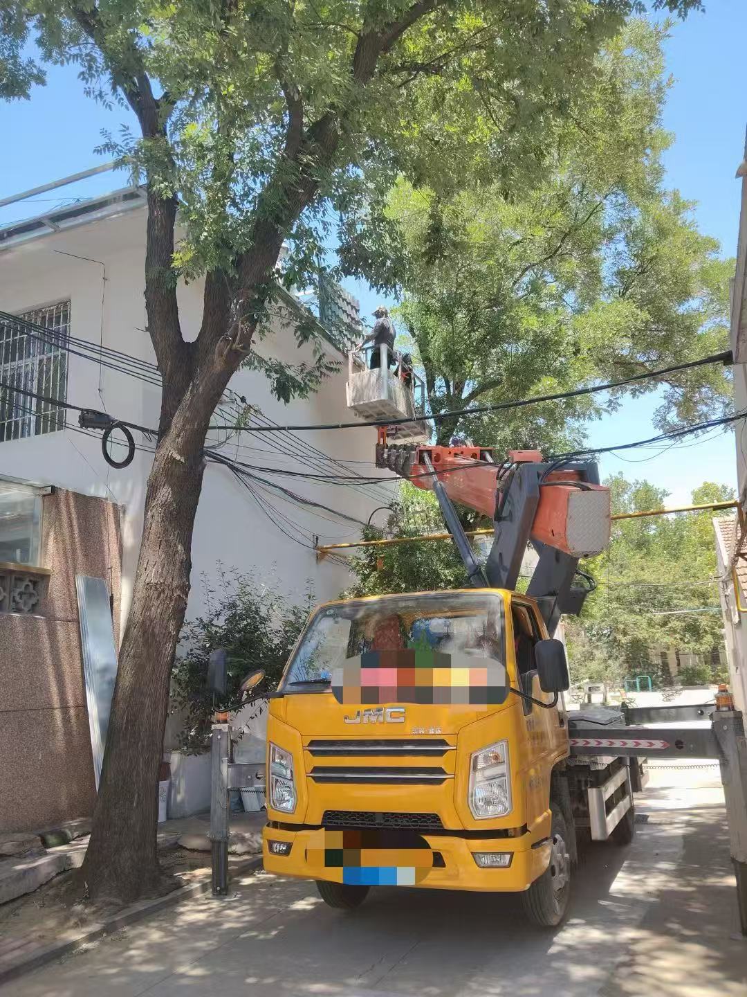 磐石市高空作业车能吊装重物吗？最大承载多少公斤？